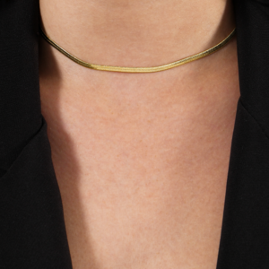 Colar Dourado Chocker de Fita